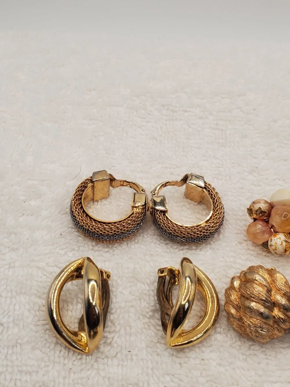 10 Pair of clip on Earrings, items # B-2118-2127,. wt. 145 grams.